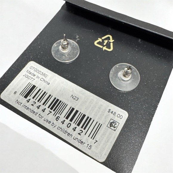 Givenchy
Blue Stone Crystal Drop Earrings - Picture 3 of 3